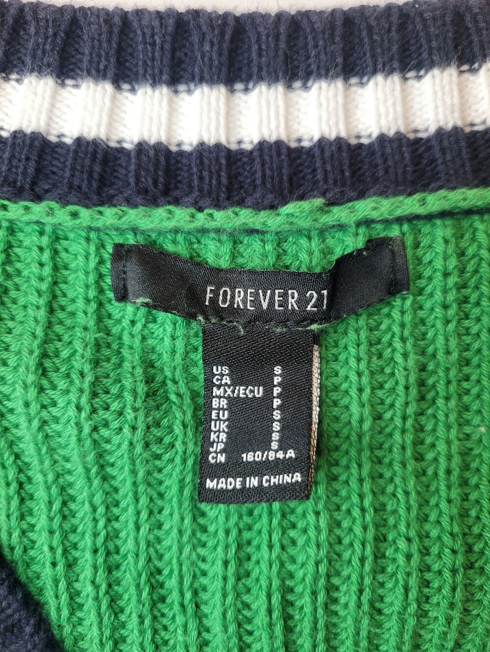 F21 Green Cropped Varsity Sweater Small 100% Cotton - Picture 2 of 13